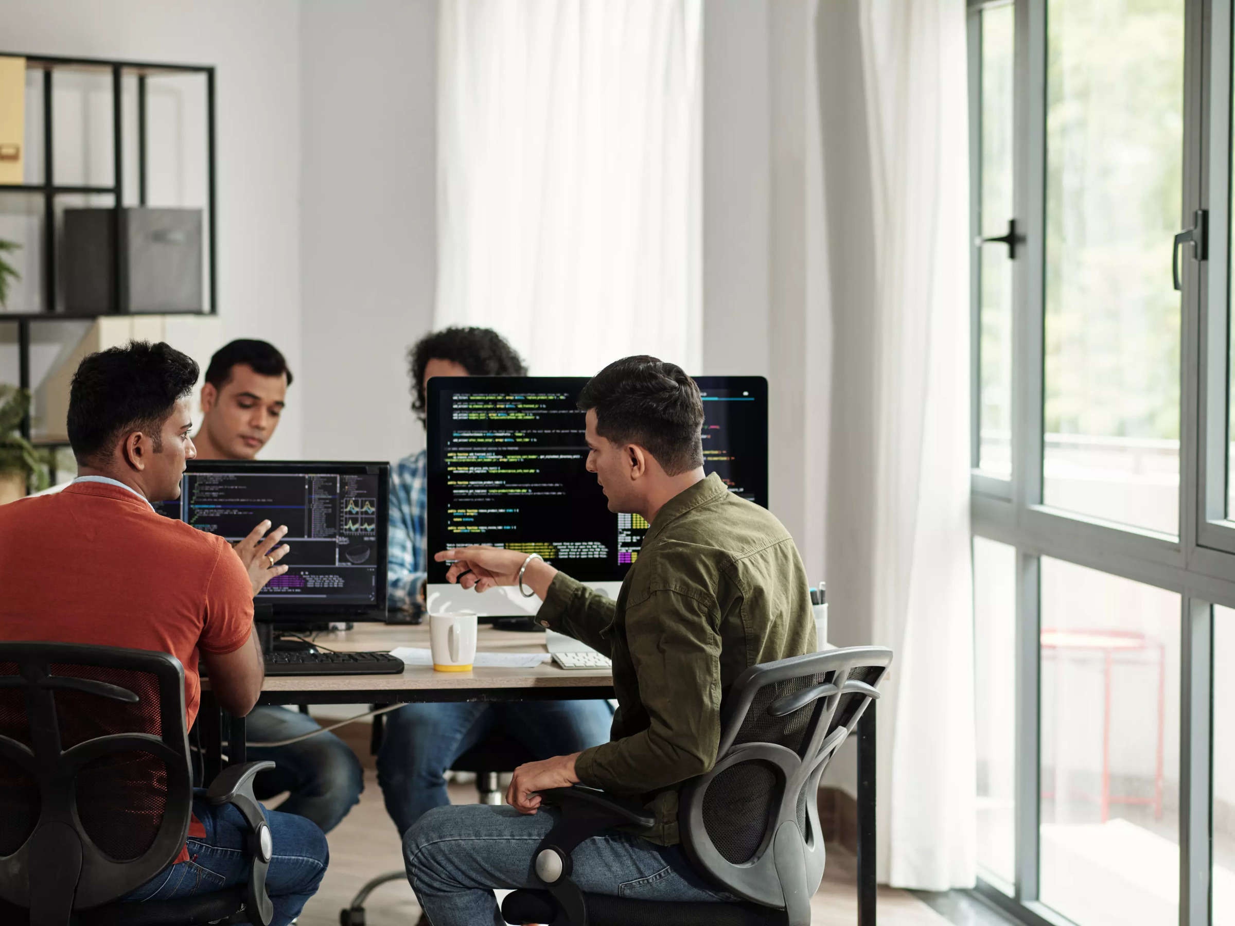 dung AI,  nhan su nganh IT,  cong nghe thong tin,  AI tao sinh anh 1