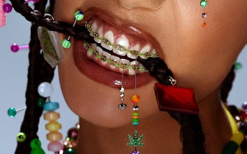 Hiem hoa tu trao luu nieng rang bang keo va keo hinh anh