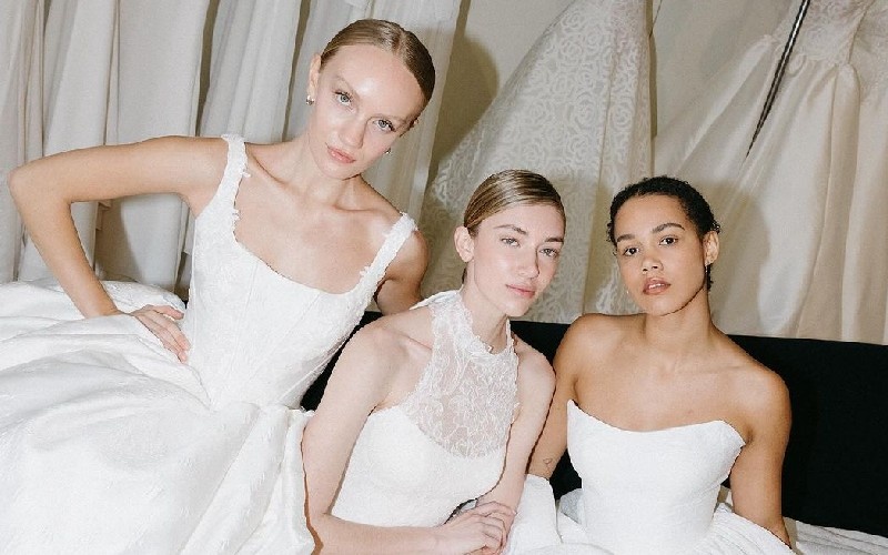 Thoi cua vay cuoi cap tre hinh anh