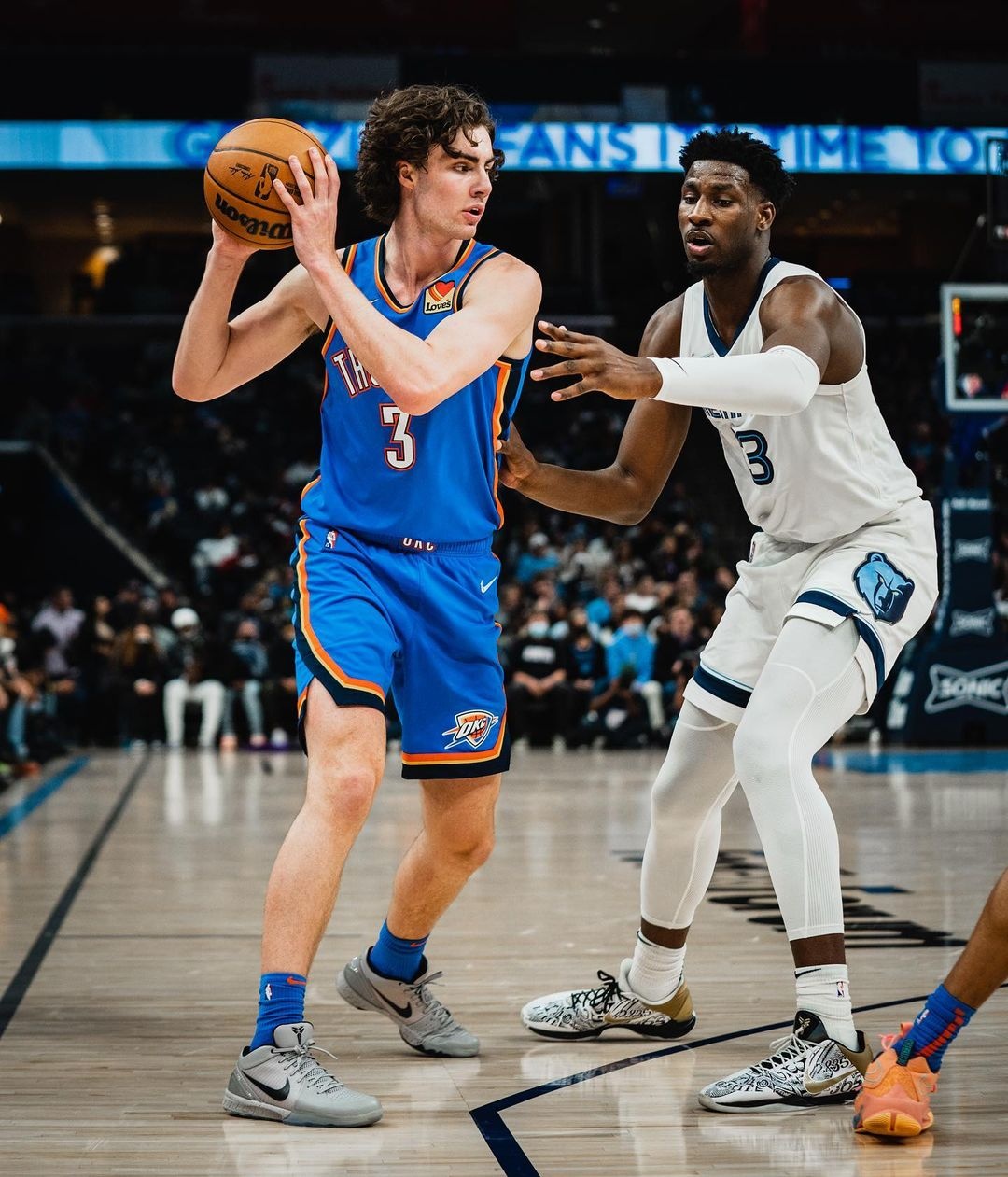 cau thu bong ro,  cau thu nba, duong ham san van dong,  giai nba 2023/2024,  san runway,  nba la gi anh 9