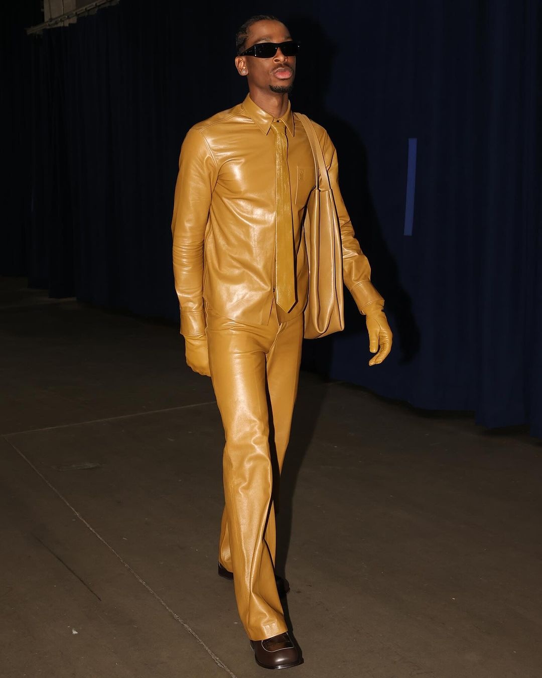 cau thu bong ro,  cau thu nba, duong ham san van dong,  giai nba 2023/2024,  san runway,  nba la gi anh 16