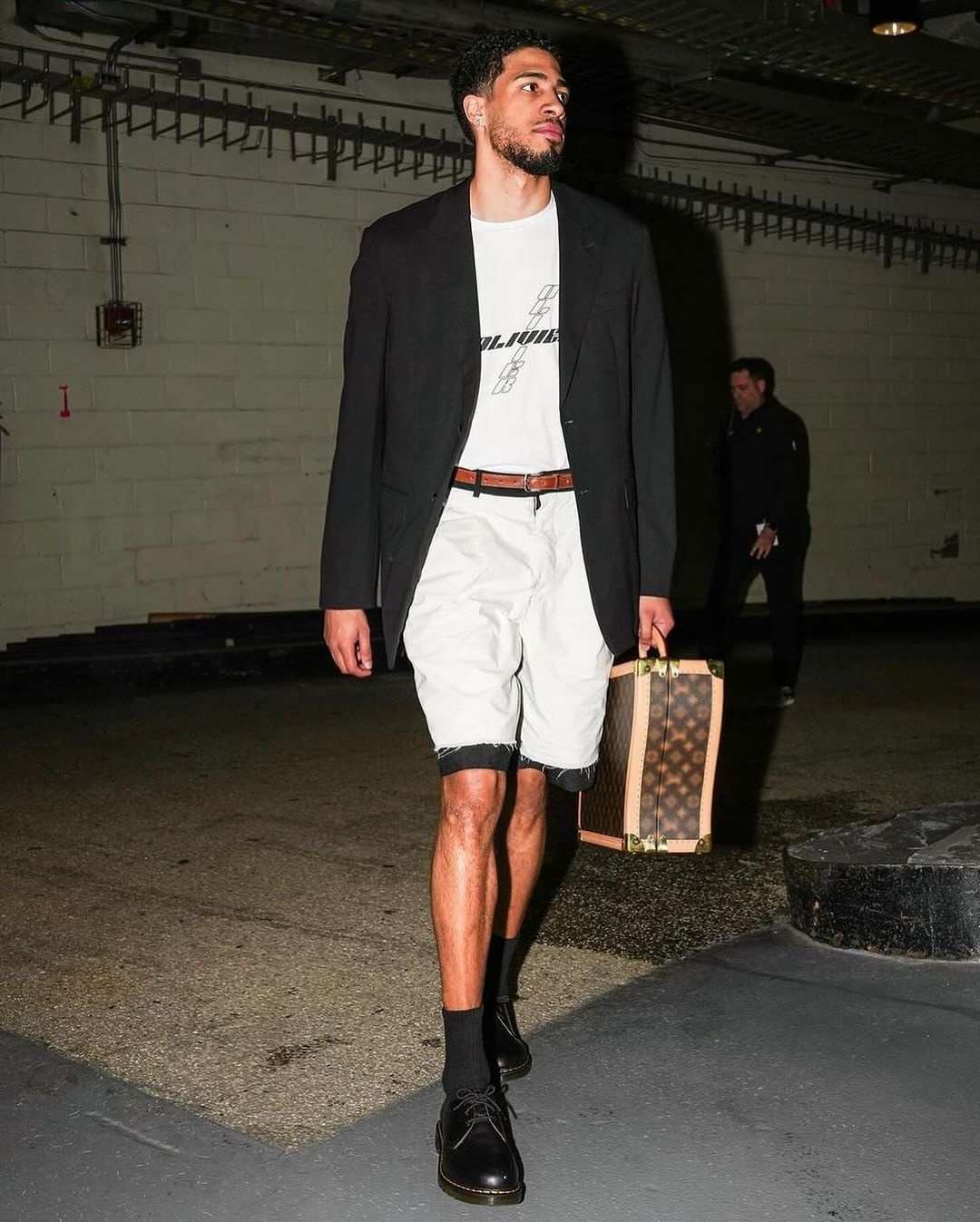 cau thu bong ro,  cau thu nba, duong ham san van dong,  giai nba 2023/2024,  san runway,  nba la gi anh 17