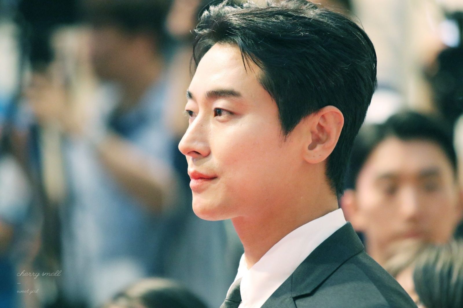 Ve ngoai cua 'thai tu man anh' hinh anh