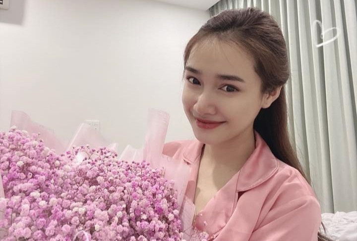 Nha Phuong nhan qua 8/3 tu Truong Giang hinh anh