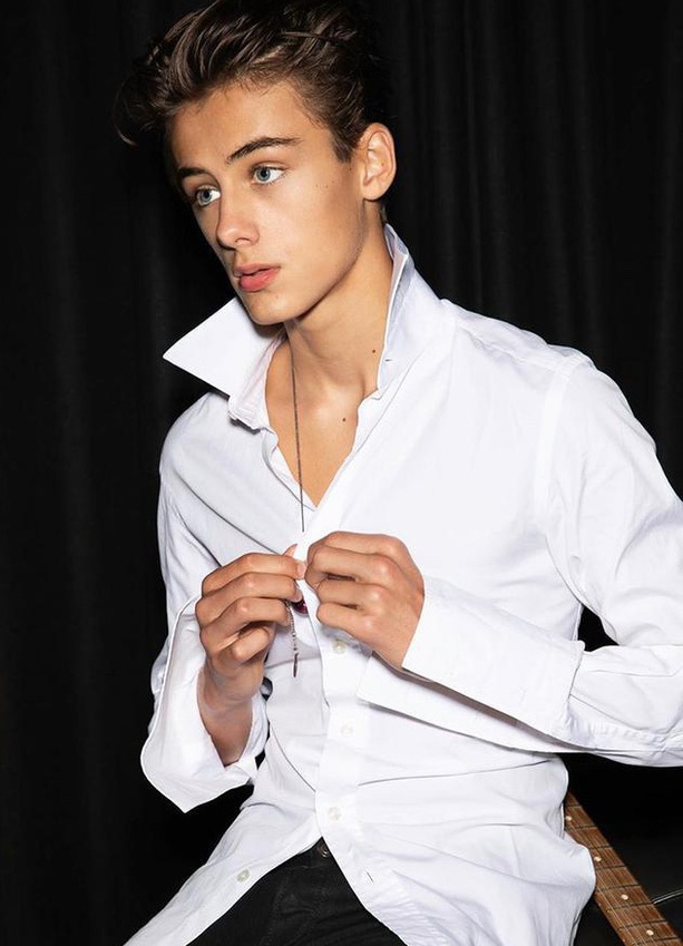 William Franklyn-Miller anh 7