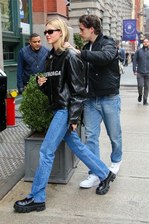 Brooklyn Beckham và bạn gái ảnh 2 Brooklyn Beckham va ban gai anh 2