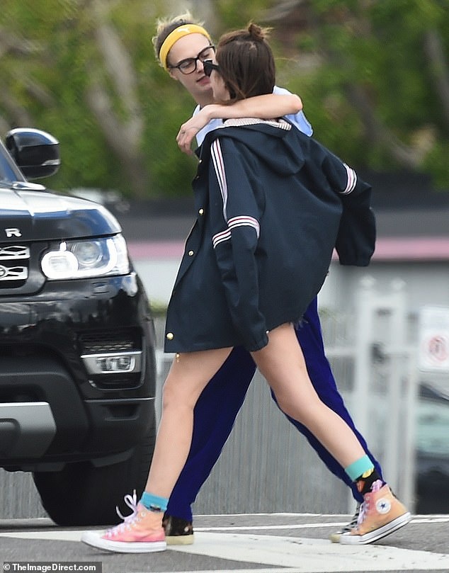 Cara Delevinge anh 1