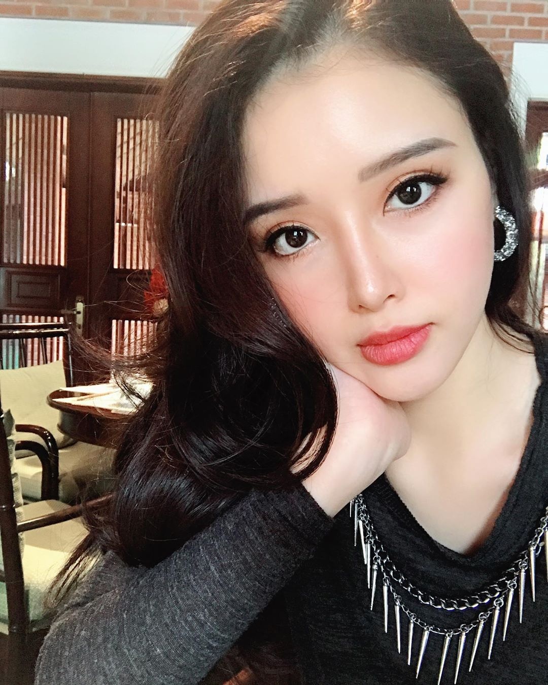 Em gai Mai Phuong Thuy anh 2