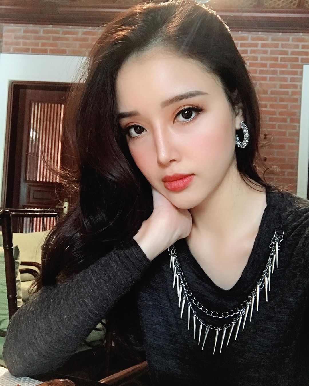 Em gai Mai Phuong Thuy anh 1