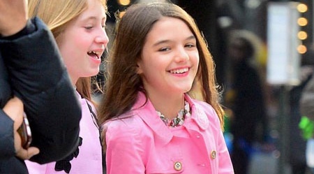 Suri Cruise - cong chua Hollywood bi bo quen, 8 nam chua gap cha hinh anh