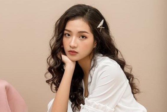 Nhan sac dien vien 23 tuoi xuat hien trong 2 bo phim gio vang cua VTV hinh anh