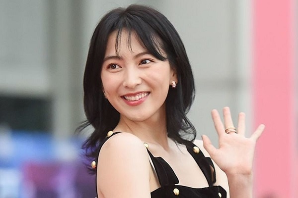 Ca si Kang Ji Young bi tai xe say ruou tong chan thuong hinh anh