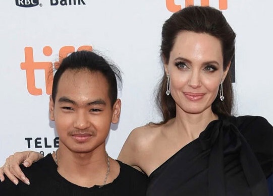 Angelina Jolie len tieng tin con trai chuyen truong vi dich benh hinh anh
