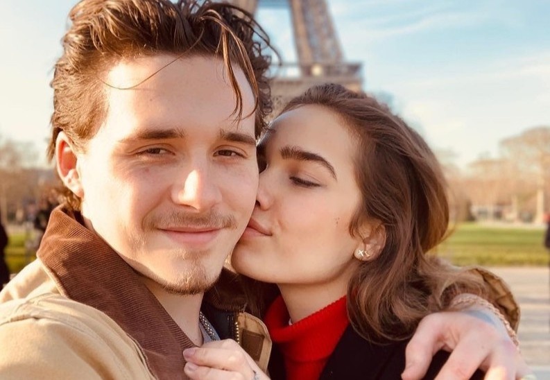 Ban gai cu am chi Brooklyn Beckham la ke hen ha hinh anh