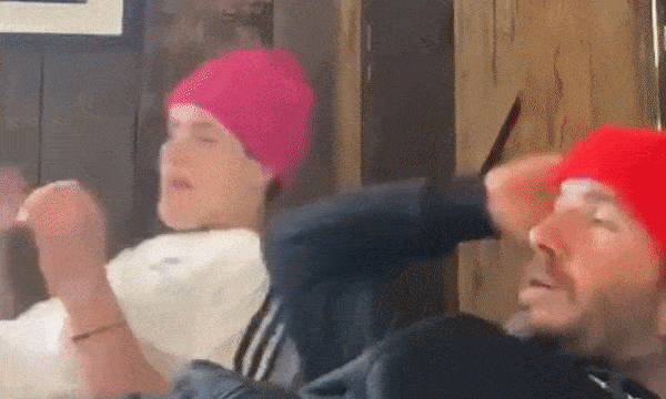 David Beckham cung con trai tap luyen trong biet thu trieu USD hinh anh