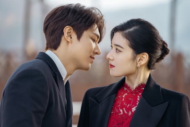 Nghich ly dang buon ve phim co Lee Min Ho hinh anh