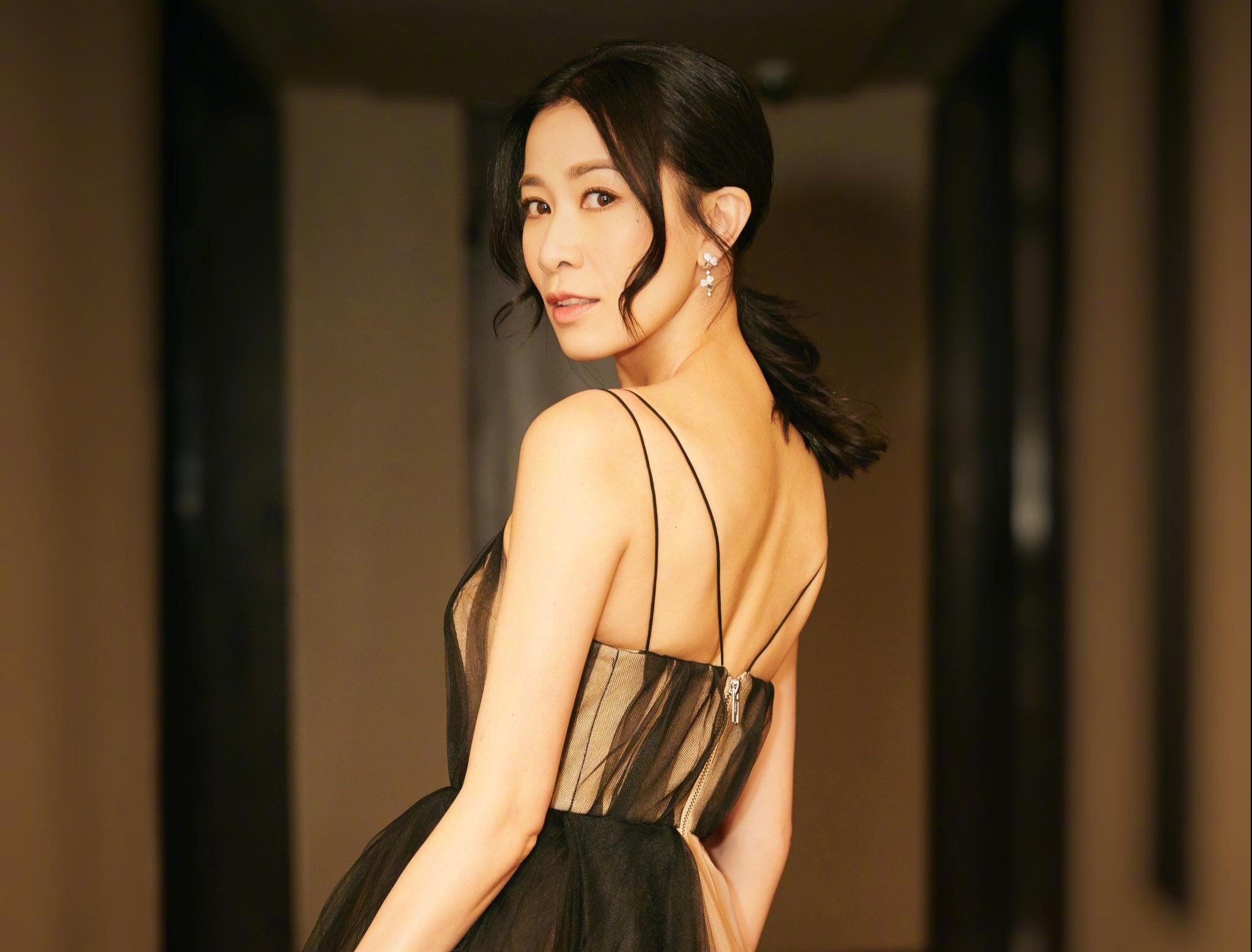 Xa Thi Man tre trung o tuoi 45 anh 11