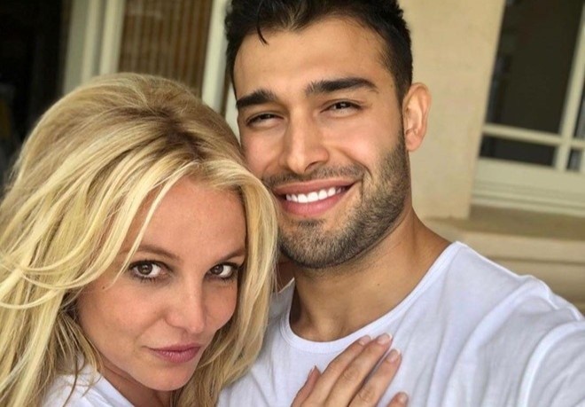 Britney Spears bi cha cam sinh con voi bo tre kem 13 tuoi hinh anh