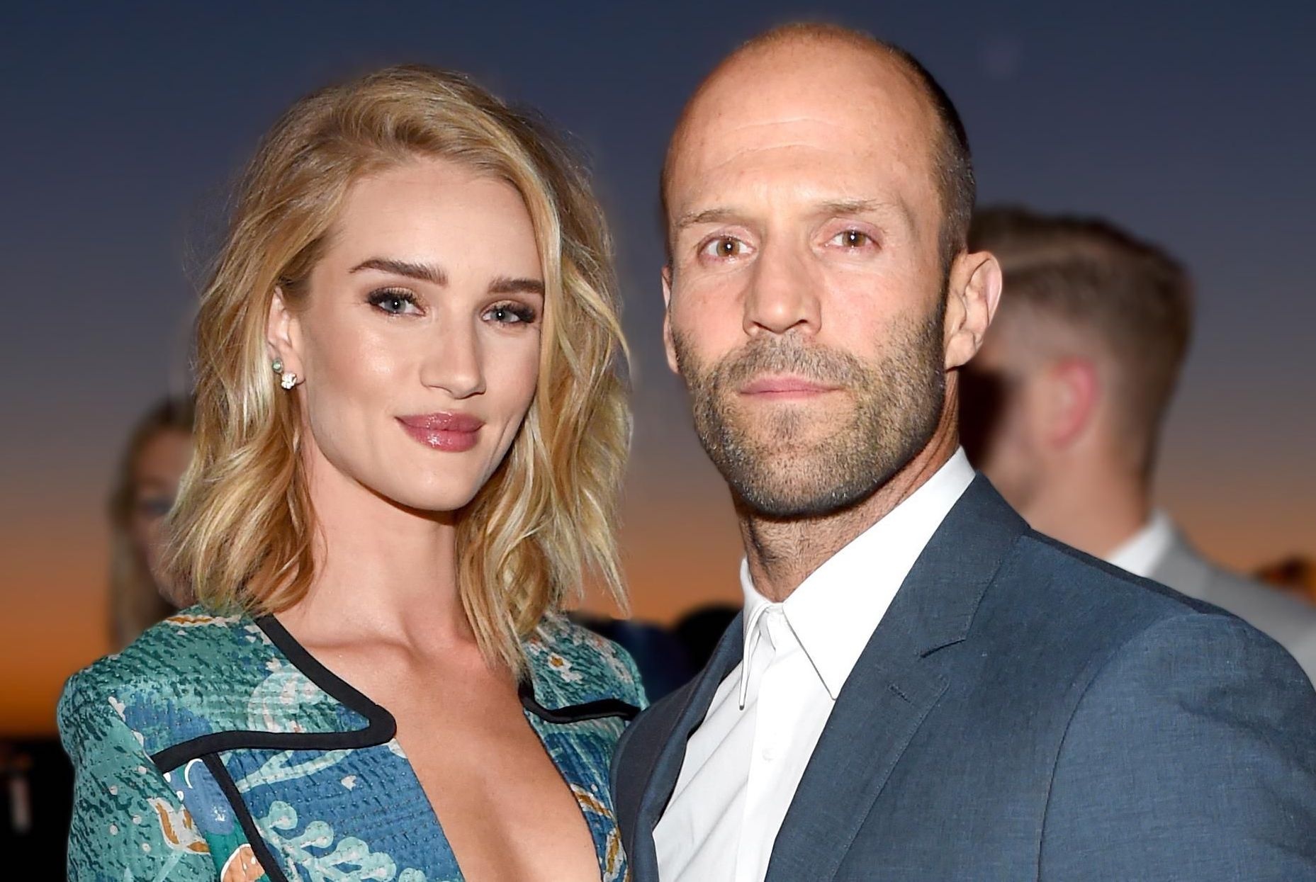 Vo chong thien than noi y va dan sao lam gi khi khong co show? hinh anh