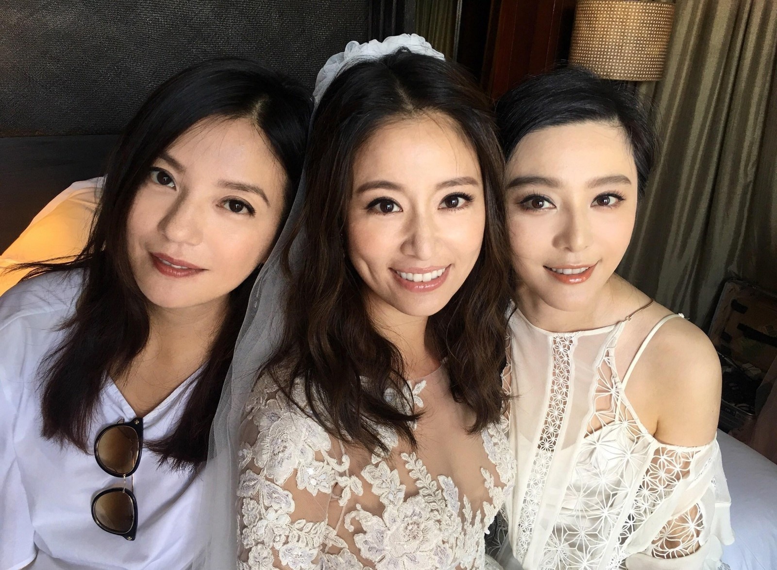 So phan xoay chieu cua bo ba nu chinh 'Hoan Chau cach cach' sau 23 nam hinh anh