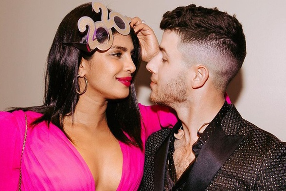 Jonas Brothers - nhom nhac cuoi vo toan hoa hau, my nhan noi tieng hinh anh