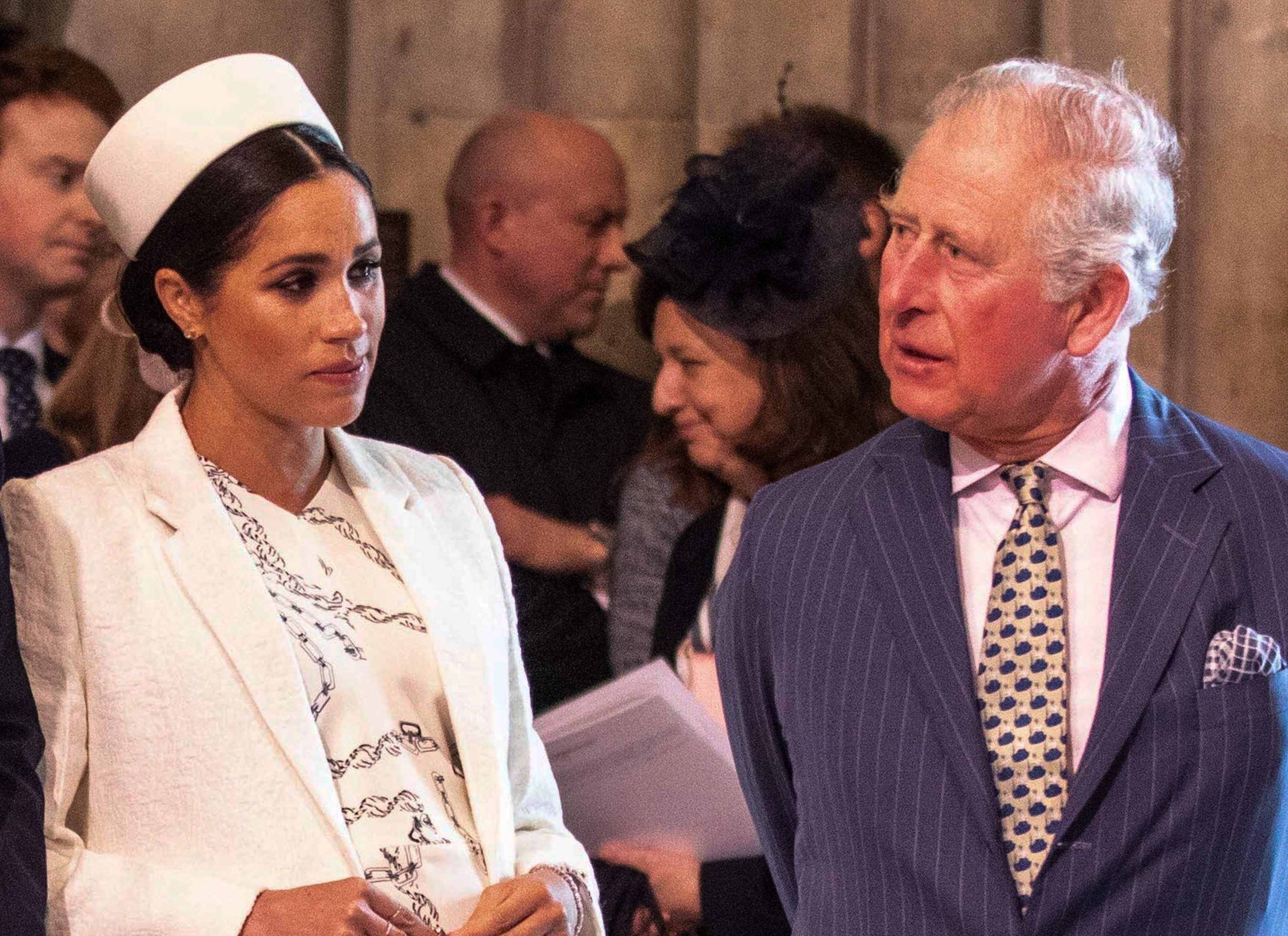 Meghan lam phat long bo chong chi sau 4 ngay cuoi hinh anh