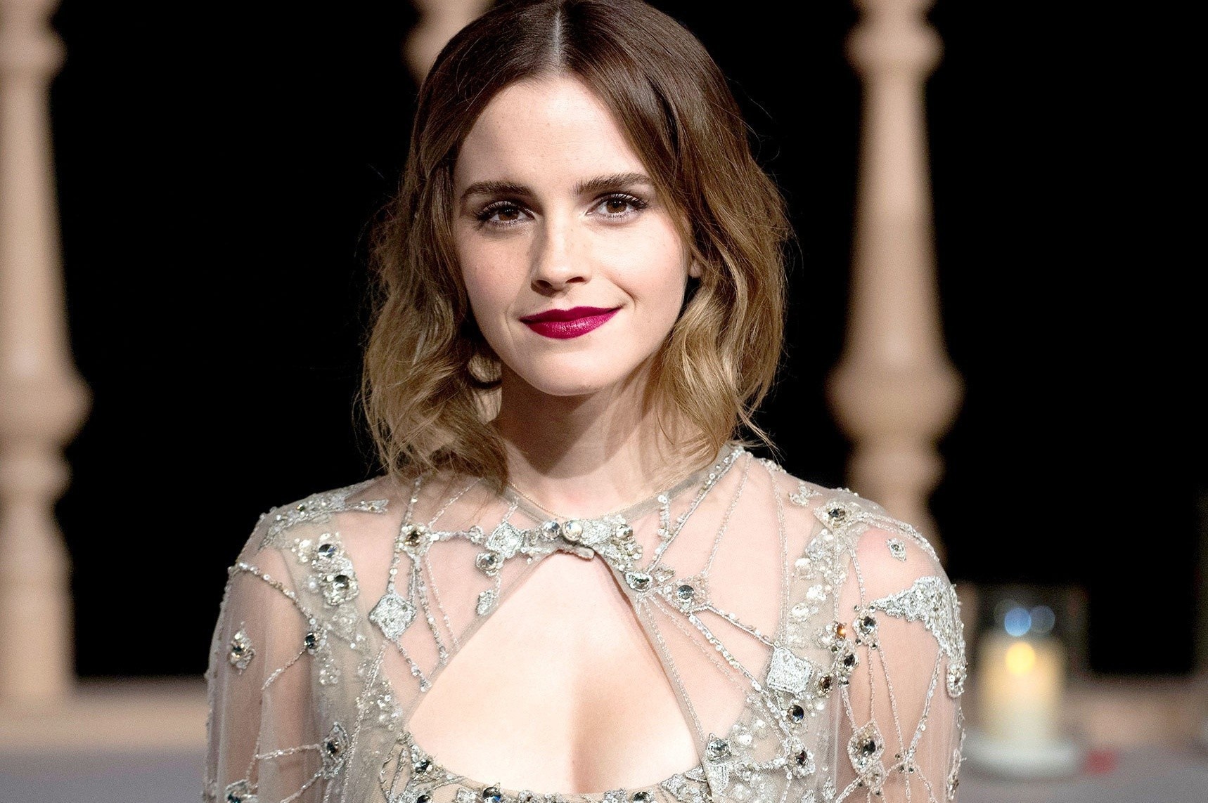 Vi sao Emma Watson duoc lam sep lon cua Gucci, Balenciaga o tuoi 30? hinh anh