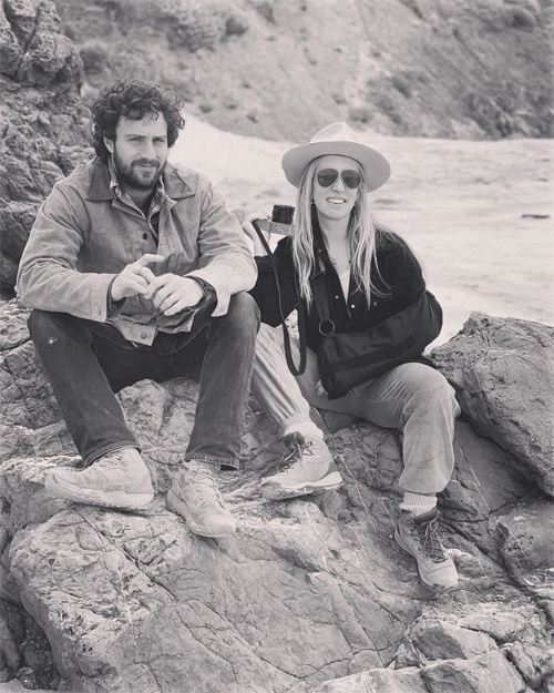 dao dien 50 sac thai ky niem ngay cuoi anh 1