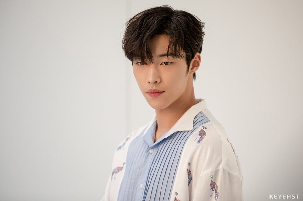 Woo Do Hwan nhap ngu anh 1