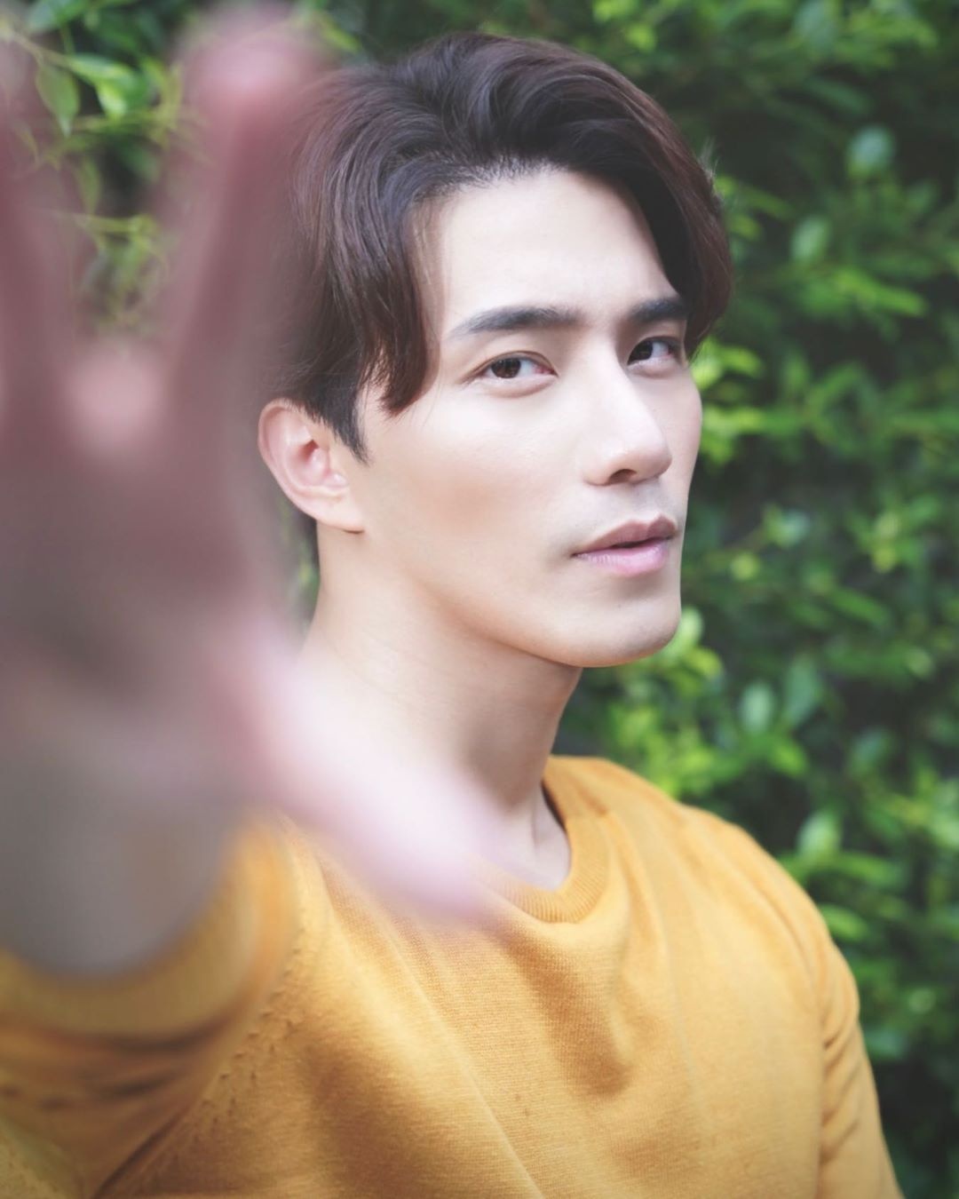 Tinh yeu khong co loi,  loi o ban than anh 9