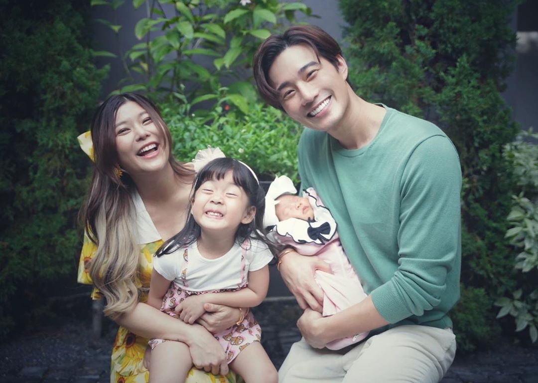 Tinh yeu khong co loi,  loi o ban than anh 11