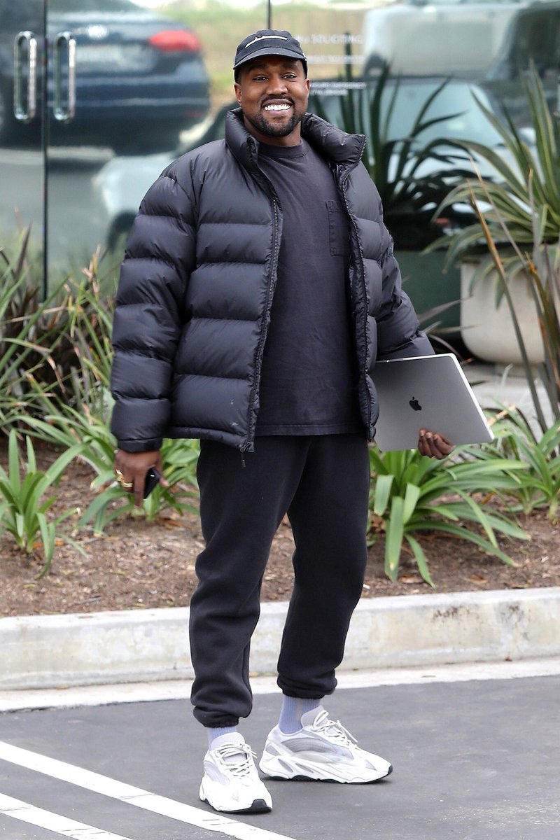 Kanye West thành tỷ phú nhanh thế nào ảnh 4 Kanye West thanh ty phu nhanh the nao anh 4