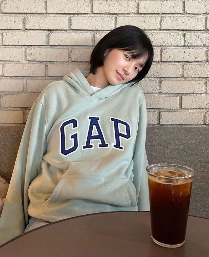 Nữ phụ bị ghét trong Điên thì có sao ảnh 2 Nu phu bi ghet trong Dien thi co sao anh 2