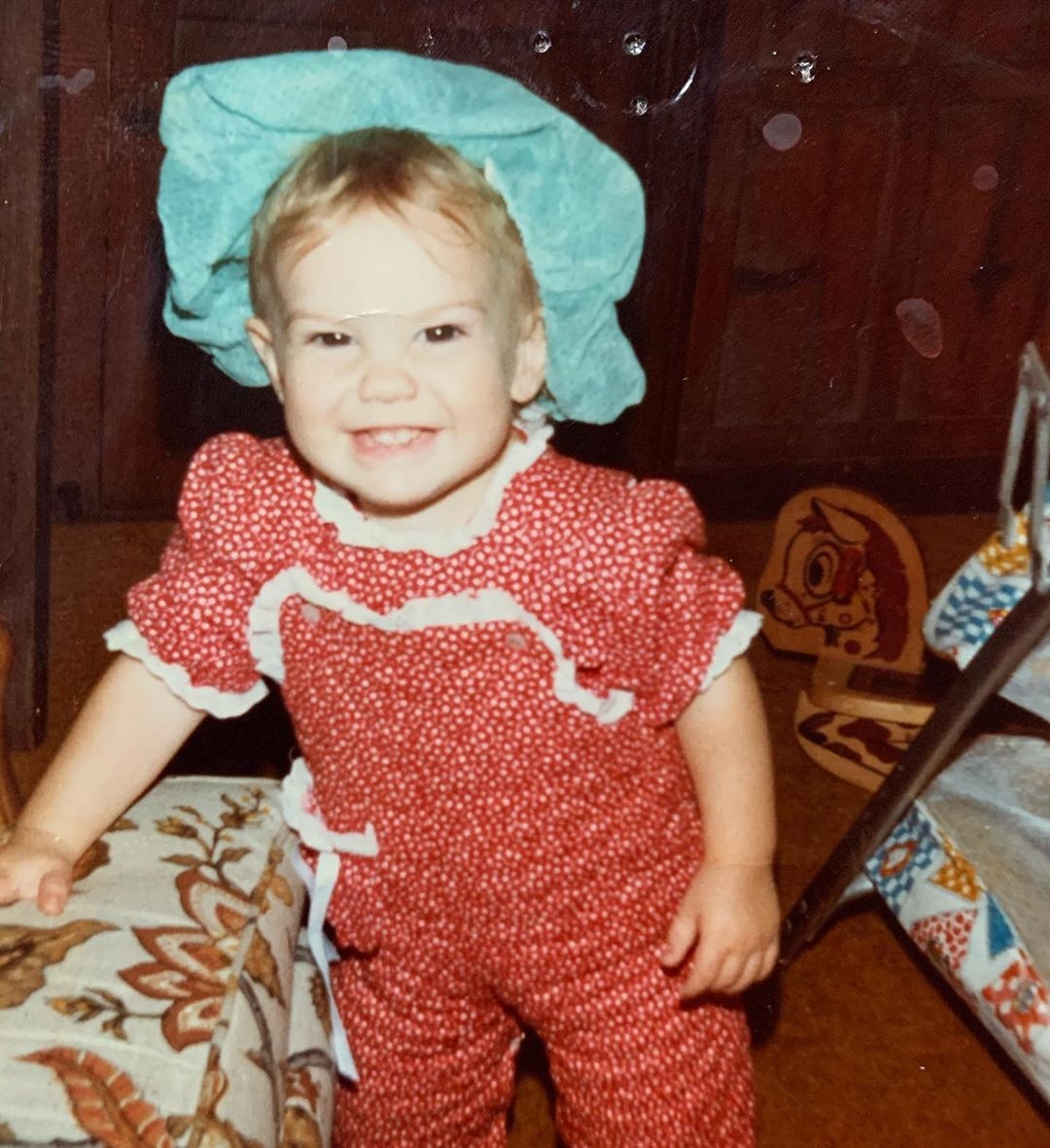 Nữ chính phim Thế giới bí mật của Alex Mack ảnh 11 Nu chinh phim The gioi bi mat cua Alex Mack anh 11