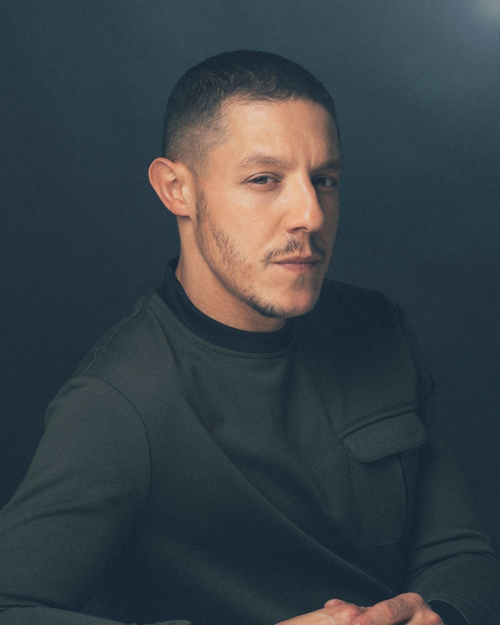 trai đẹp trong Dinh thự oan khất ảnh 8 trai dep trong Dinh thu oan khat anh 8