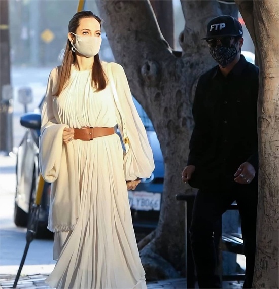 Pax Thien an trua cung Angelina Joline anh 7