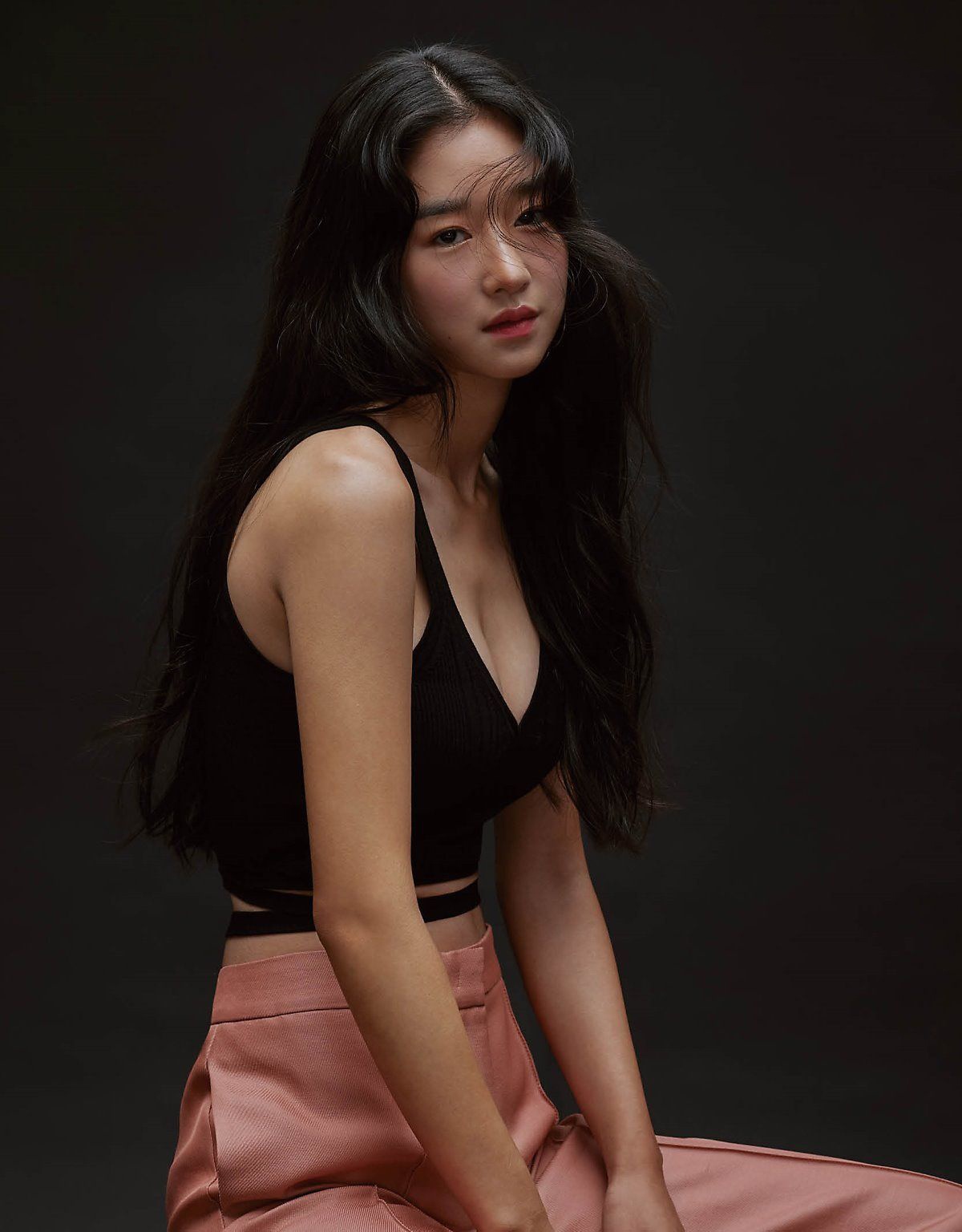 Seo Ye Ji bi che khi dien canh nong anh 2
