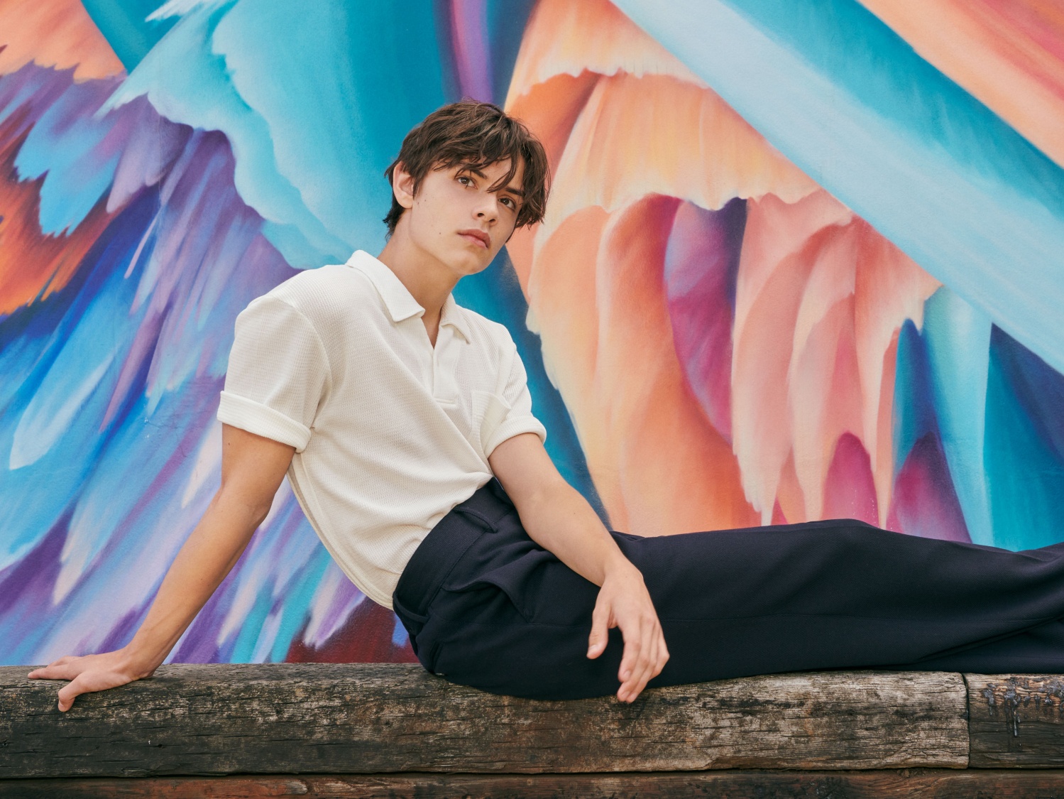 Louis Partridge phim Enola Holmes anh 12