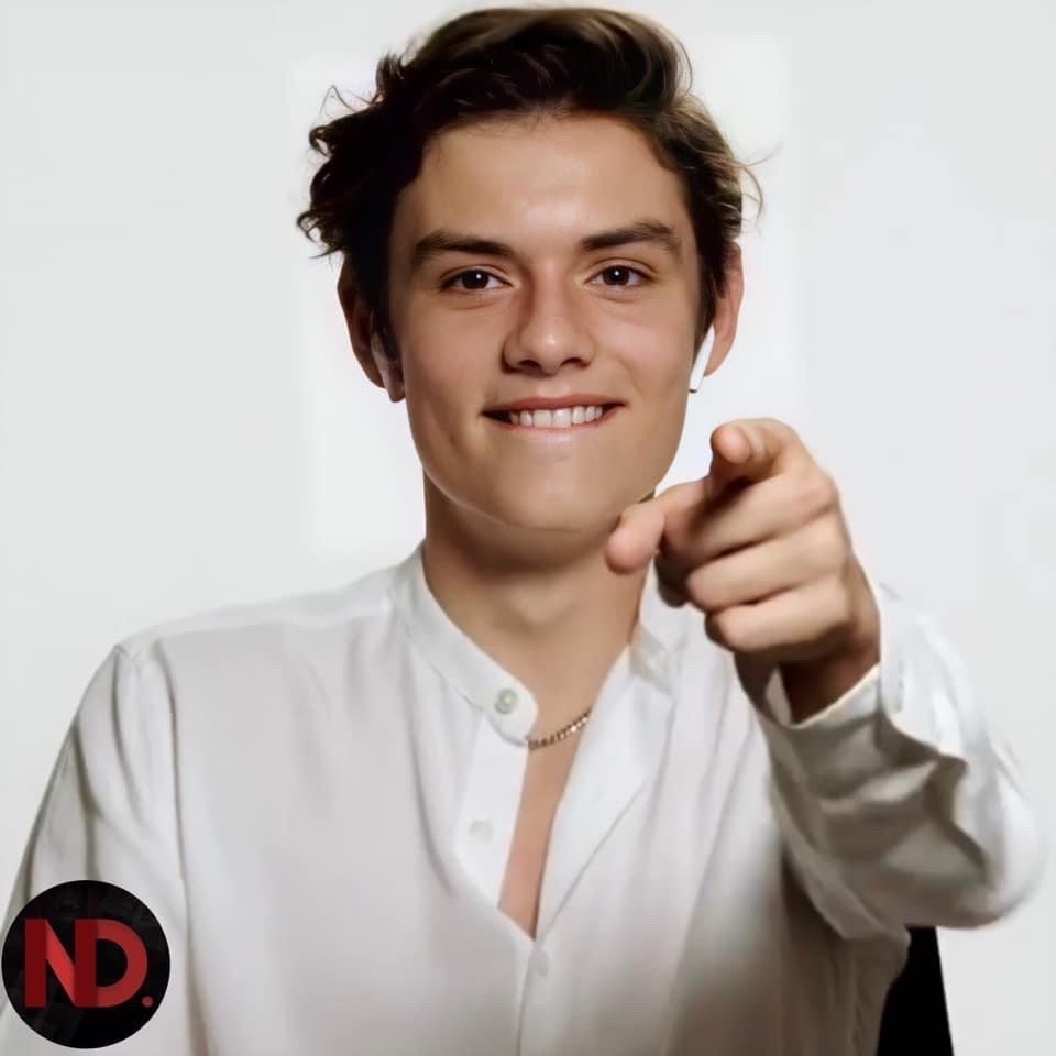 Louis Partridge phim Enola Holmes anh 14