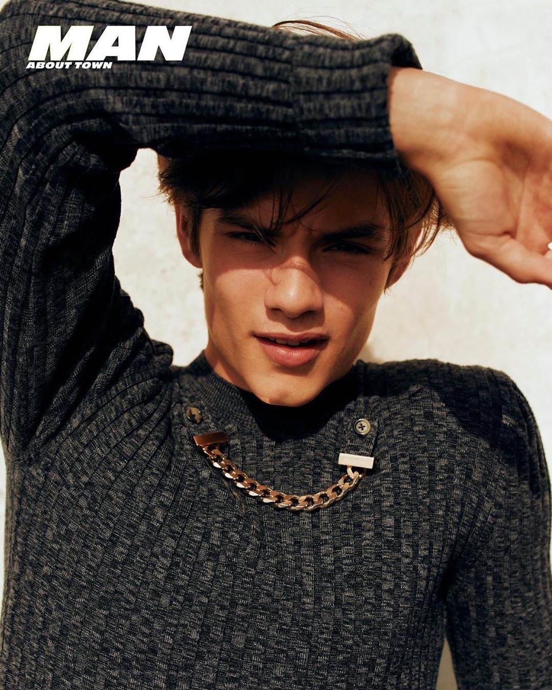 Louis Partridge phim Enola Holmes anh 2