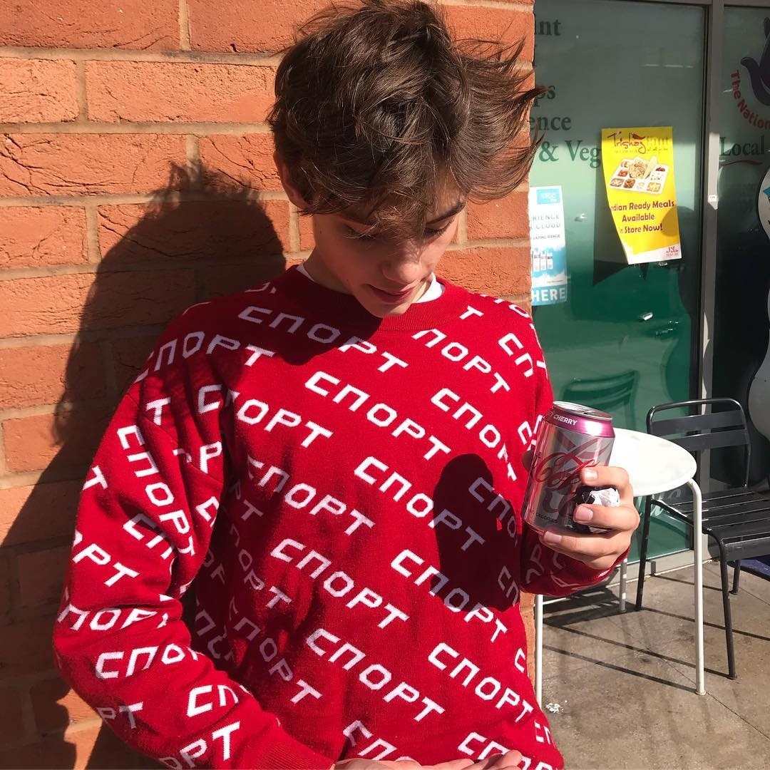 Louis Partridge phim Enola Holmes anh 7