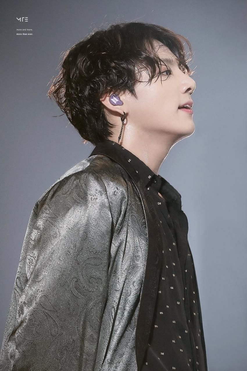 Jung Kook vượt mặt Lisa ảnh 13 Jung Kook vuot mat Lisa anh 13