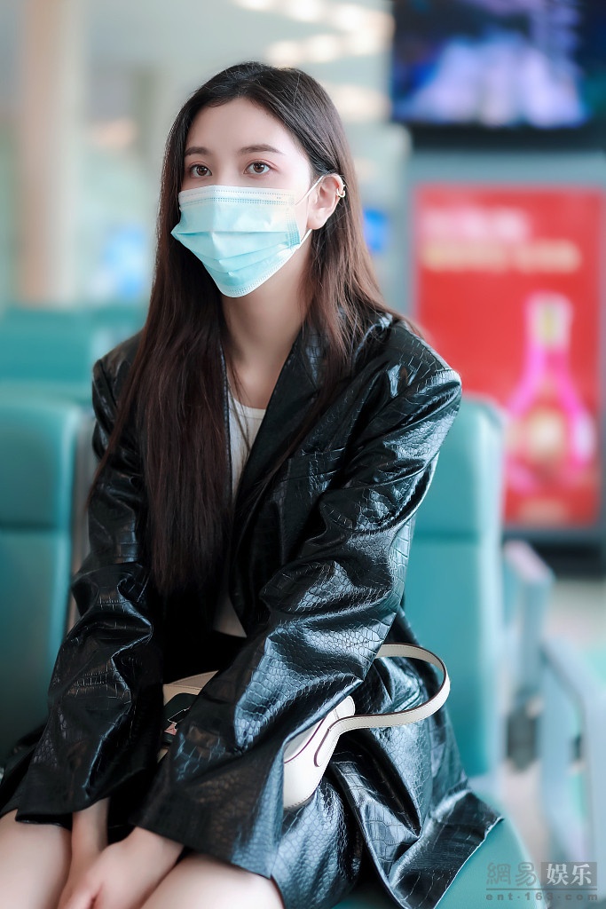 Tống Nghiên Phi bị cắm sừng ảnh 2 Tong Nghien Phi bi cam sung anh 2