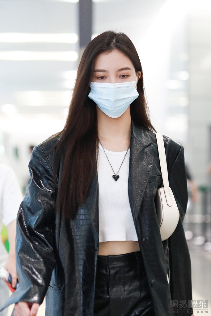 Tống Nghiên Phi bị cắm sừng ảnh 1 Tong Nghien Phi bi cam sung anh 1