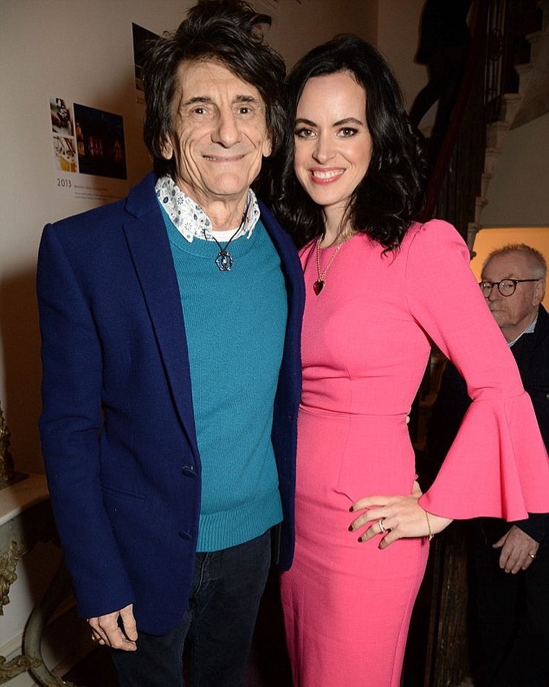 Ronnie Wood va ba xa kem 30 tuoi anh 4