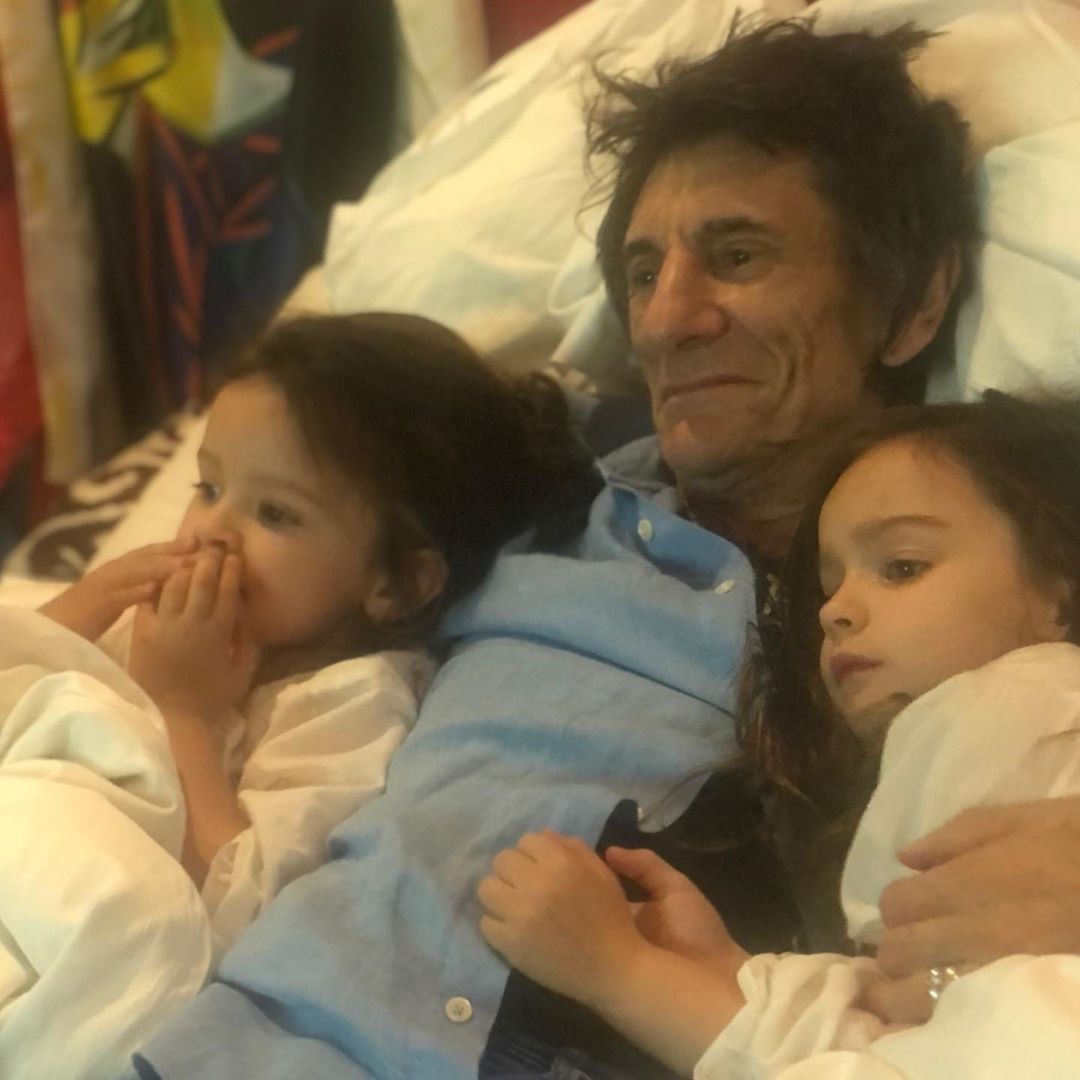 Ronnie Wood va ba xa kem 30 tuoi anh 11
