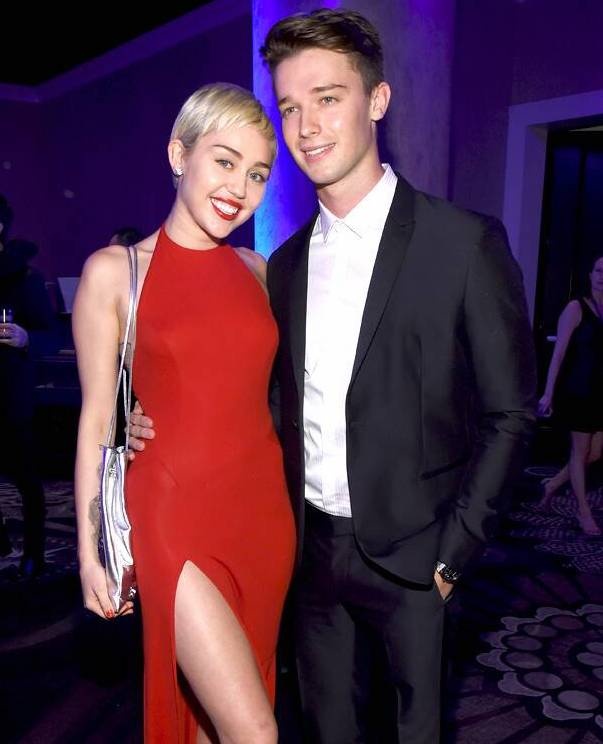 Miley Cyrus chia tay anh 17