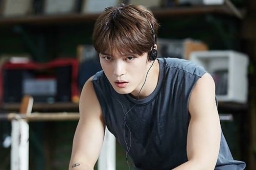 Ben trong can ho cua Jae Joong hinh anh