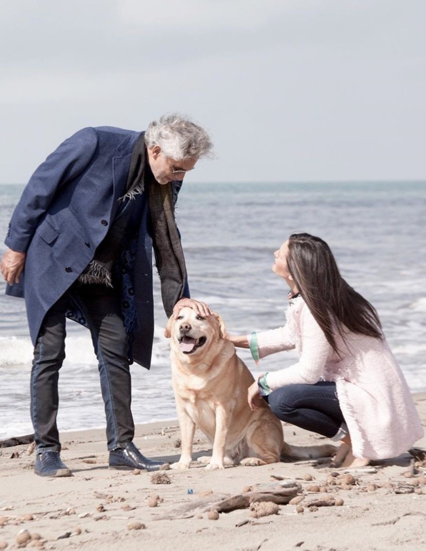 danh ca mù và vợ kém 25 tuổi ảnh 8 danh ca mu va vo kem 25 tuoi anh 8