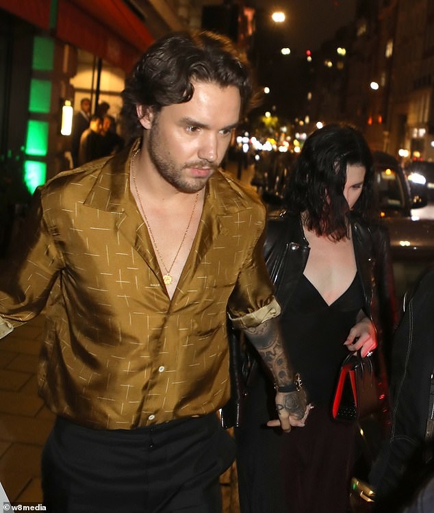 Liam Payne dinh hon anh 1